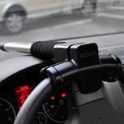 Фото Механическое противоугонное устройство для автомобиля на руль Okron TX81 Механическое противоугонное устройство для автомобиля на руль Okron TX81