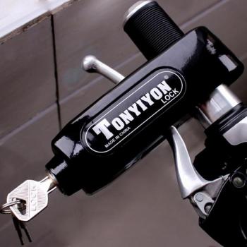 Механическое противоугонное устройство на руль управления скутера Tonyiyon lock Universal